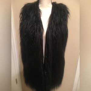 LE MARAIS Black faux fur vest